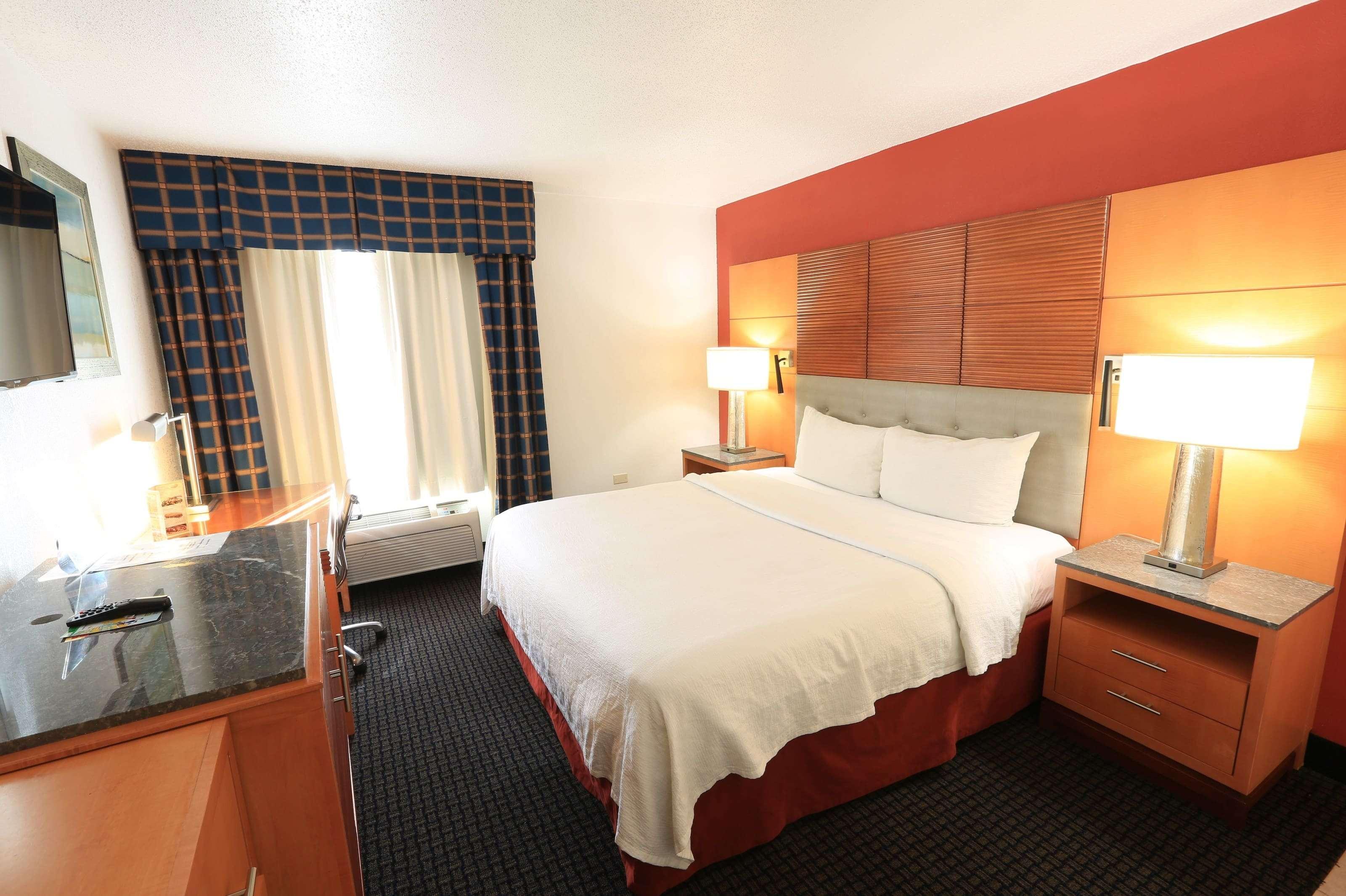 Days Inn By Wyndham Calumet Park Eksteriør billede