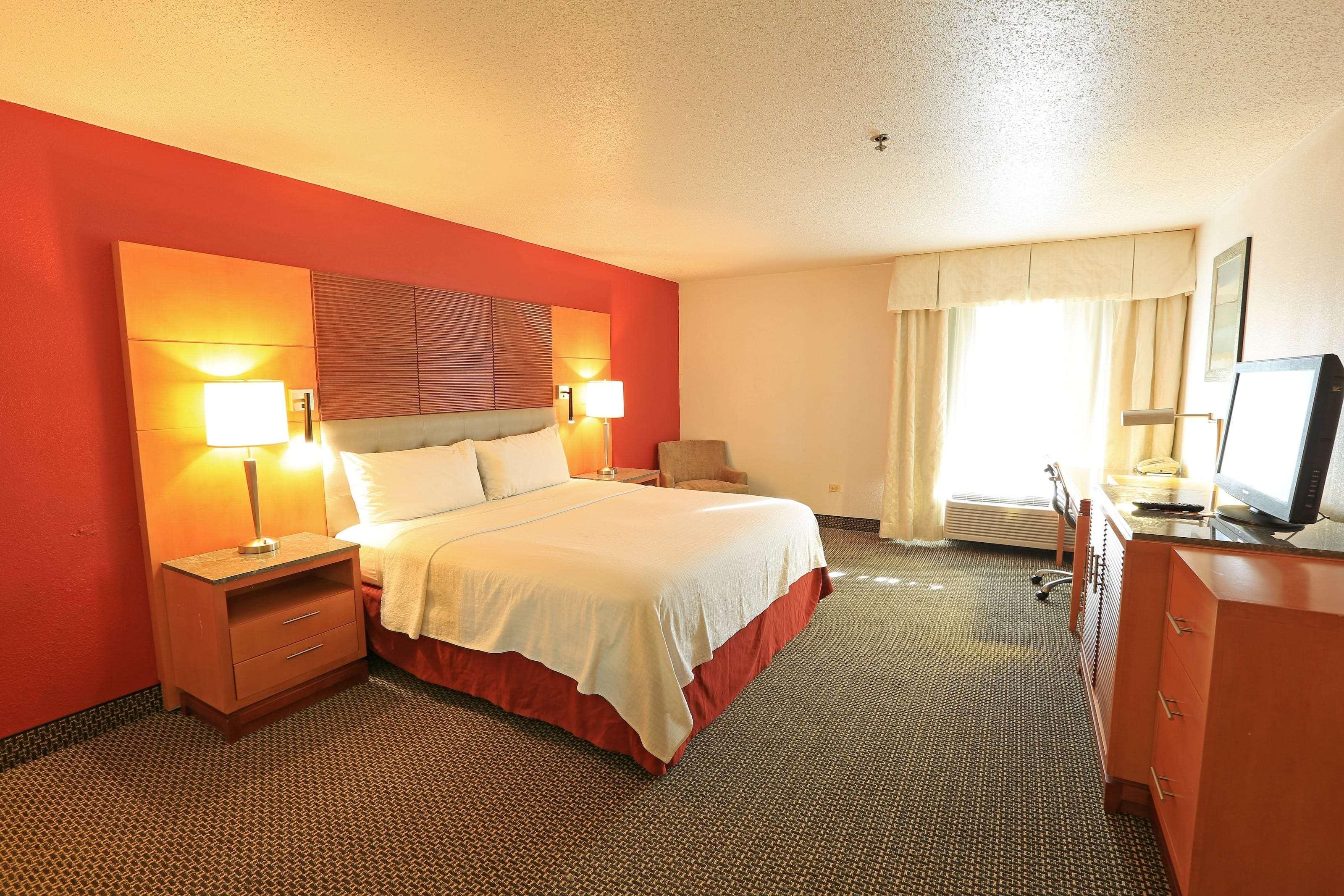 Days Inn By Wyndham Calumet Park Eksteriør billede